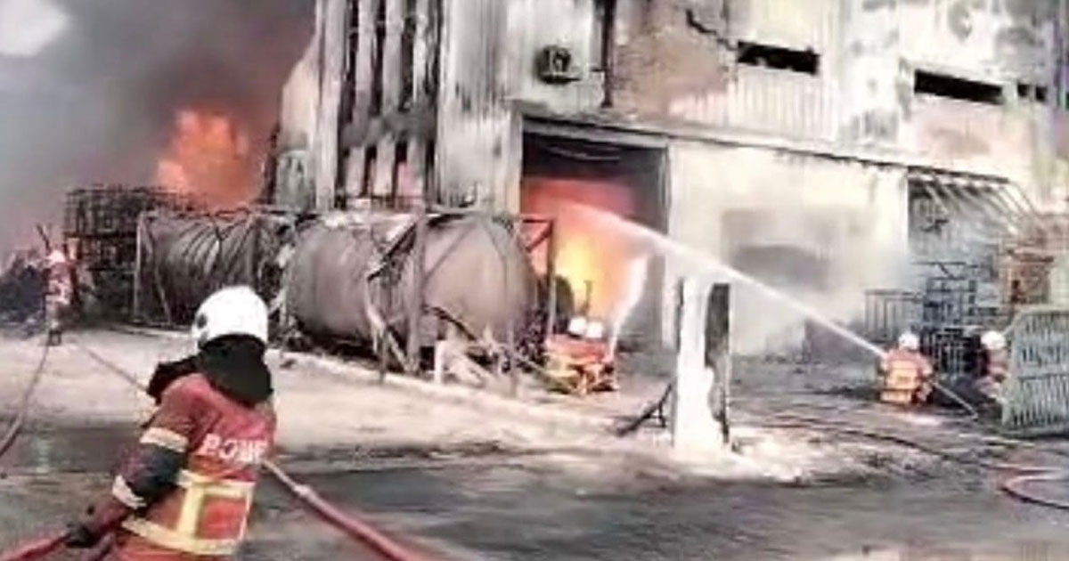 মালয়েশিয়ায় কারখানায় বিস্ফোরণ: তিন বাংলাদেশি দগ্ধ