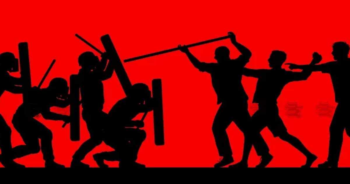 টিসিবির কার্ড নিয়ে ঈশ্বরদীতে বিএনপি-জামায়াত সংঘর্ষ