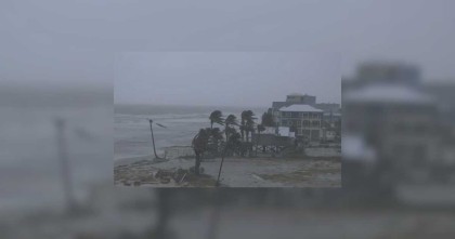 ফ্লোরিডায় আঘাত হেনেছে হারিকেন মিল্টন