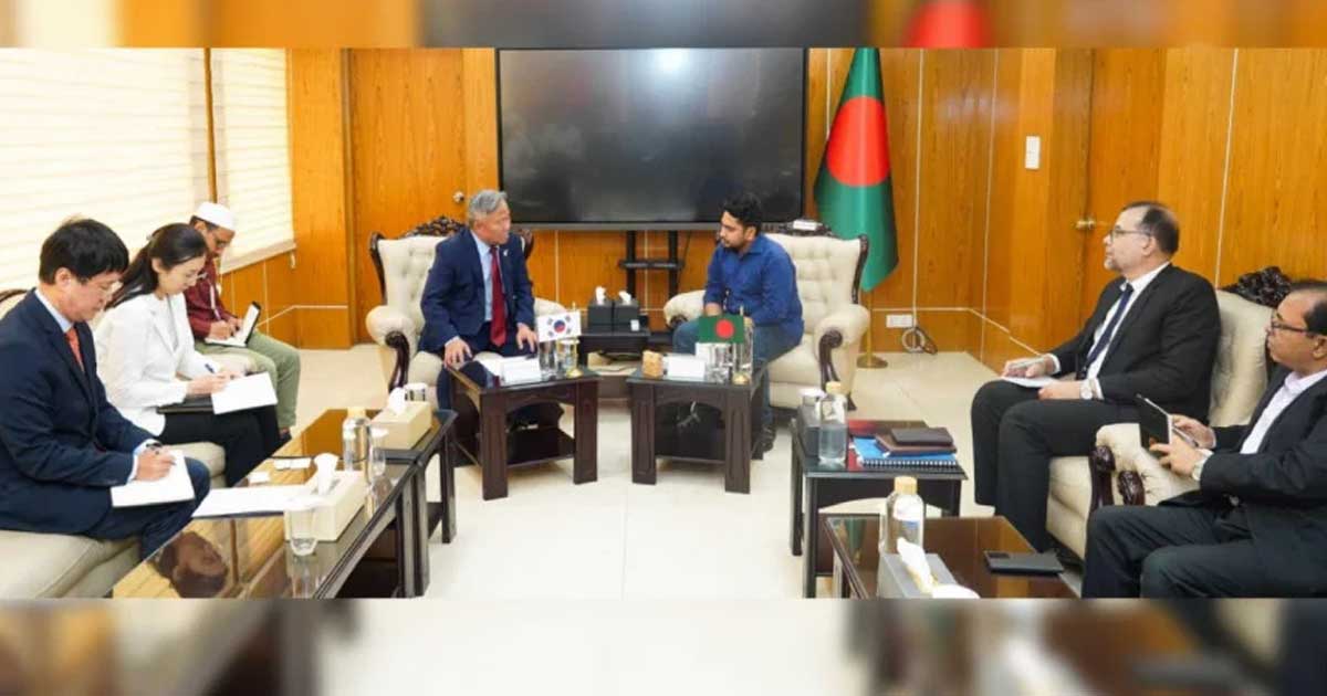 অন্তর্বর্তী সরকারের প্রধান লক্ষ্য কর্মসংস্থান সৃষ্টি: নাহিদ