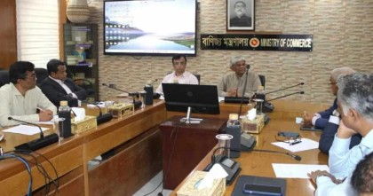 ঘুরে দাঁড়াচ্ছে দেশের অর্থনীতি: বাণিজ্য উপদেষ্টা