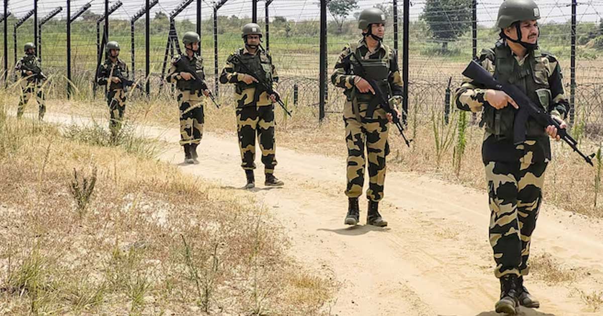 অবৈধভাবে ভারতে প্রবেশ করায় বাংলাদেশি আটক