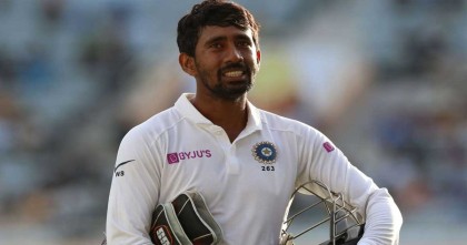১৭ বছরের ক্যারিয়ারের ইতি টানার ঘোষণা ঋদ্ধিমানের