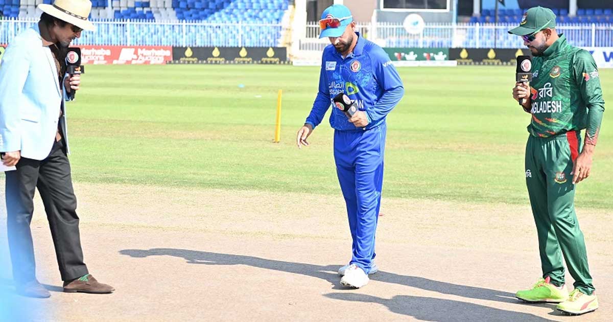 অলিখিত ফাইনালে দুই পরিবর্তন নিয়ে ব্যাটিংয়ে বাংলাদেশ

