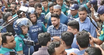উপদেষ্টা নাহিদ নয়, শিক্ষার্থীদের স্লোগানটি ছিল দুর্নীতিবাজদের বিরুদ্ধে