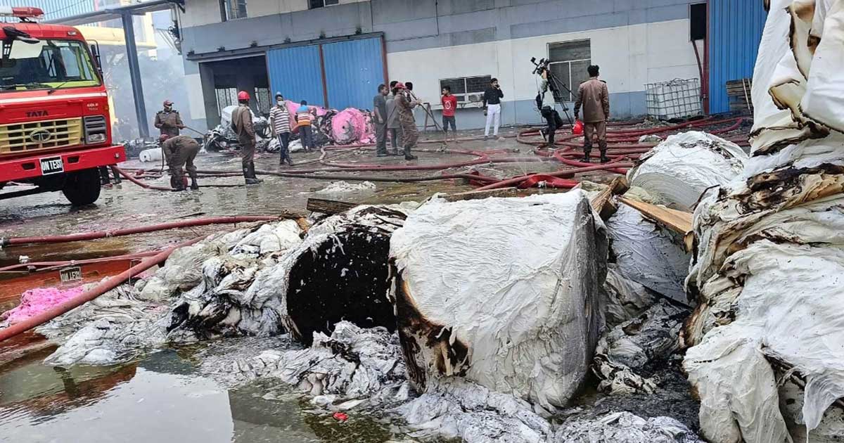 সোনারগাঁওয়ে মেঘনা গ্রুপের কারখানায় লাগা আগুন নিয়ন্ত্রণে