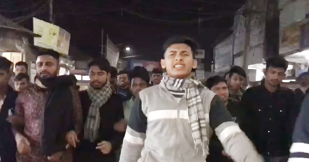সিরাজগঞ্জে ইসকন নিষিদ্ধের দাবিতে বিক্ষোভ