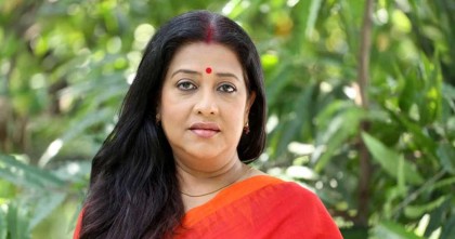 বিদেশযাত্রায় বাধা, বিমানবন্দরে আটকা সুবর্ণা মুস্তাফা ও তার স্বামী