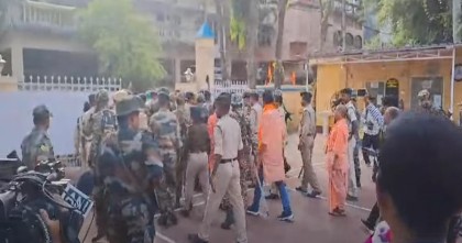 আগরতলায় বাংলাদেশি দূতাবাসে হামলা করেছে উগ্র হিন্দুত্ববাদীরা!