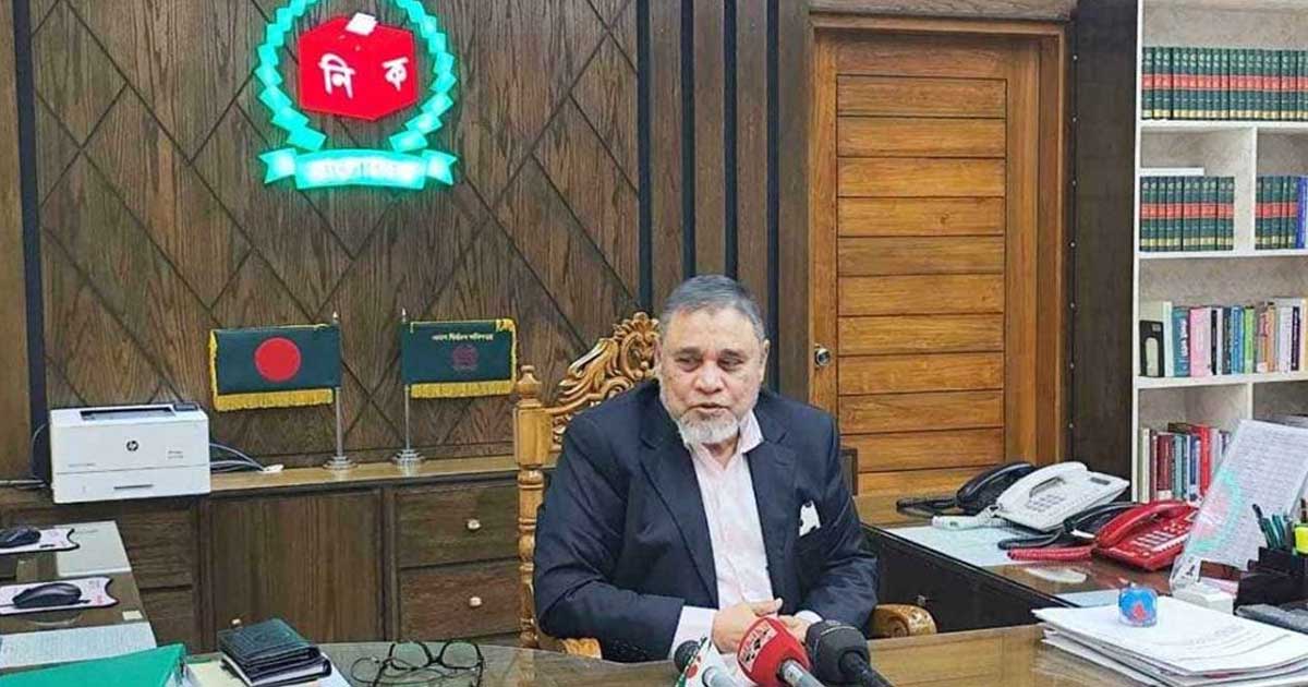 ইভিএমে নয়, জাতীয় নির্বাচন হবে ব্যালটে: সিইসি