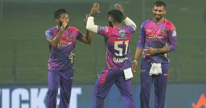 সাকিবের গলকে হারিয়ে ফাইনালে মোসাদ্দেক-সাব্বিরের বাংলা টাইগার্স
