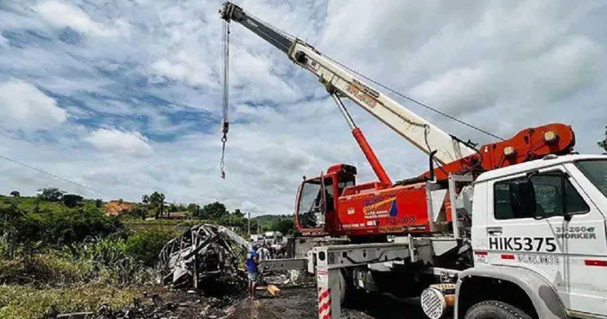 ব্রাজিলে বাস-ট্রাক সংঘর্ষে ৩৮ জন নিহত