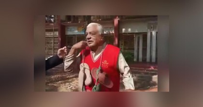 কুমিল্লায় বীর মুক্তিযোদ্ধাকে গলায় জুতার মালা পরিয়ে হেনস্তা