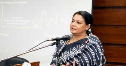 শহীদ পরিবারের সবাইকে সতর্ক থাকতে বললেন পরিবেশ উপদেষ্টা