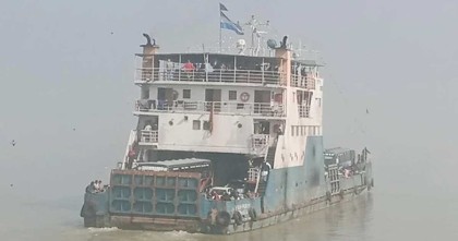 পাটুরিয়া-দৌলতদিয়া নৌপথে ফেরি চলাচল আবারো শুরু