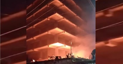 আতশবাজি ও ফানুসের কারণে রাজধানীর একাধিক স্থানে আগুন