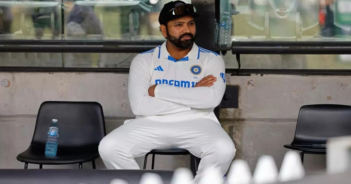নিজেকেই দলে রাখলেন না অধিনায়ক