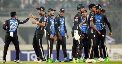 হেরেই চলেছে শাকিব খানের ঢাকা, টানা পঞ্চম জয় রংপুরের