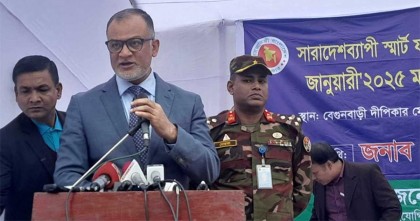 বাজারে চালের ঘাটতি নেই, কিছুদিনের মধ্যে দাম নেমে আসবে : বাণিজ্য উপদেষ্টা