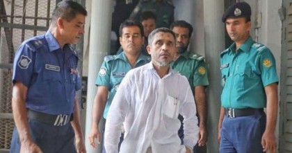 ১০ ট্রাক অস্ত্র মামলায় বাবর খালাস 