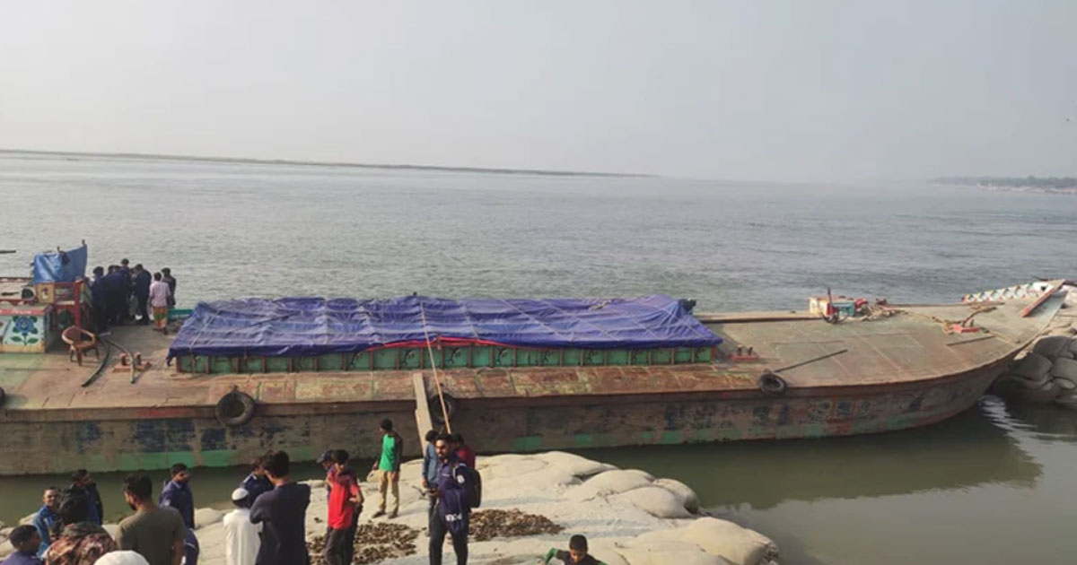 মুন্সীগঞ্জ থেকে লুট হওয়া ফার্নেস অয়েল সিরাজগঞ্জে উদ্ধার:গ্রেফতার ৫