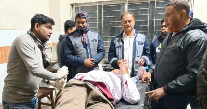 চুয়াডাঙ্গায় ইউপি চেয়ারম্যানকে কুপিয়ে জখম