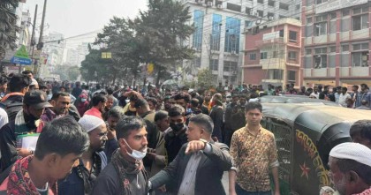 রাজধানীর পান্থপথ সড়ক থেকে সরেছেন প্রবাসীরা, যান চলাচল স্বাভাবিক