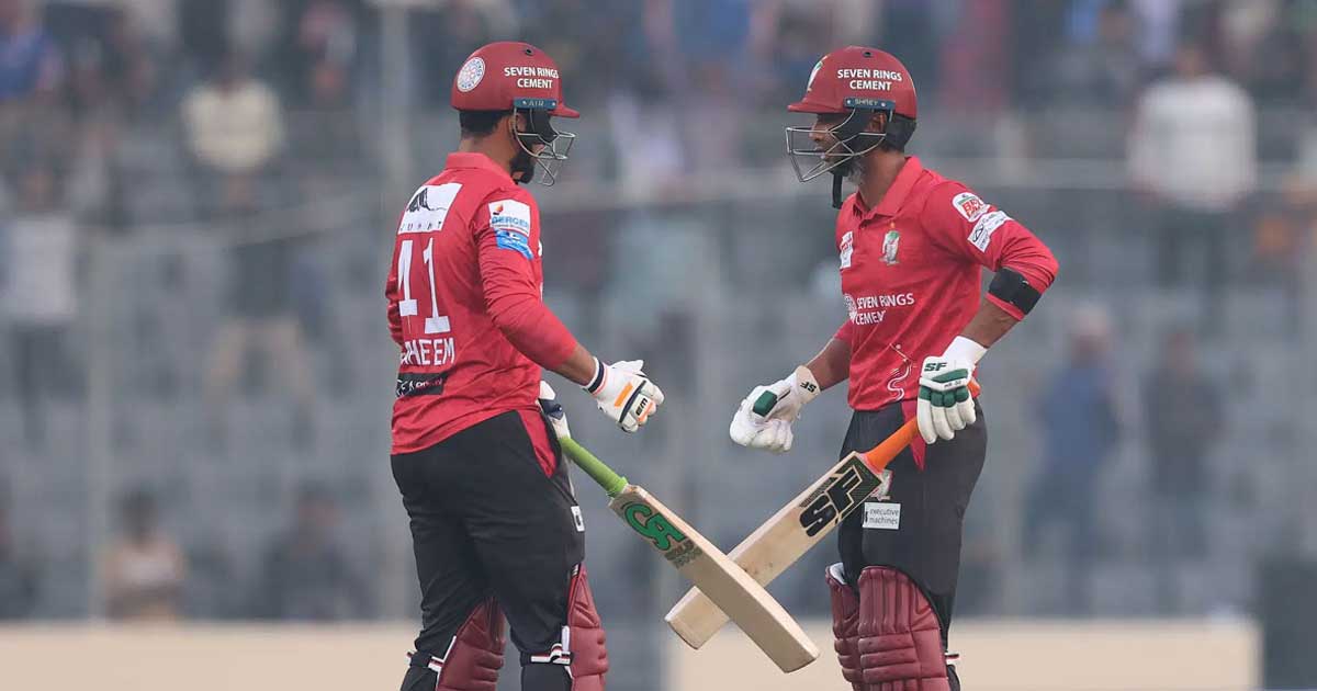 শেষ ওভারের রোমাঞ্চে খুলনাকে হারিয়ে বরিশালের জয়