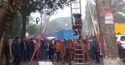ঢাকা বিশ্ববিদ্যালয়ে গাছ থেকে এক ব্যক্তির ঝুলন্ত লাশ উদ্ধার