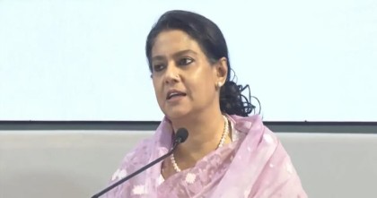 অবৈধ পলিথিনের বিরুদ্ধে অভিযান অব্যাহত থাকবে: পরিবেশ উপদেষ্টা