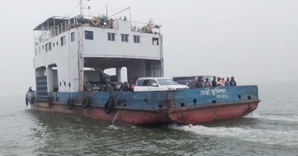 দৌলতদিয়া-পাটুরিয়ায় ফেরি চলাচল স্বাভাবিক 