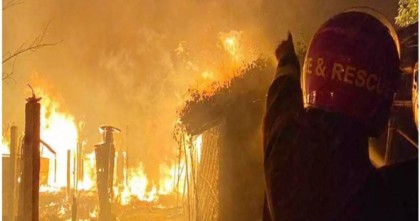 মিরপুরের টেকপাড়া বস্তিতে আগুন