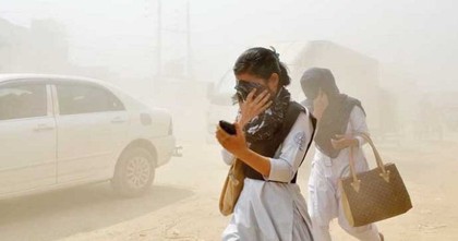 বিশ্বের দূষিত বায়ুর শহরের তালিকায় শীর্ষে ঢাকা 