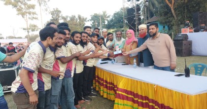 হরিরামপুরে পাটগ্রাম অনাথবন্ধু স্কুল উৎসব অনুষ্ঠিত