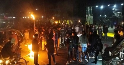 কুষ্টিয়ায় এসপি কার্যালয়ের সামনে ছাত্রদের বিক্ষোভ   
