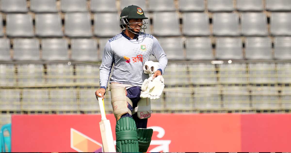 হঠাৎ ইনজুরিতে সৌম্য, অনিশ্চিত চ্যাম্পিয়ন্স ট্রফিতে!