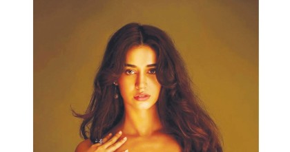 করণ-রায়ানের বিপরীতে দিশা পাটানি