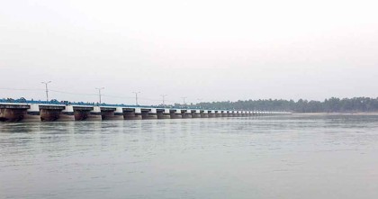 খরা মৌসুমে হঠাৎ বাড়ছে তিস্তার পানি