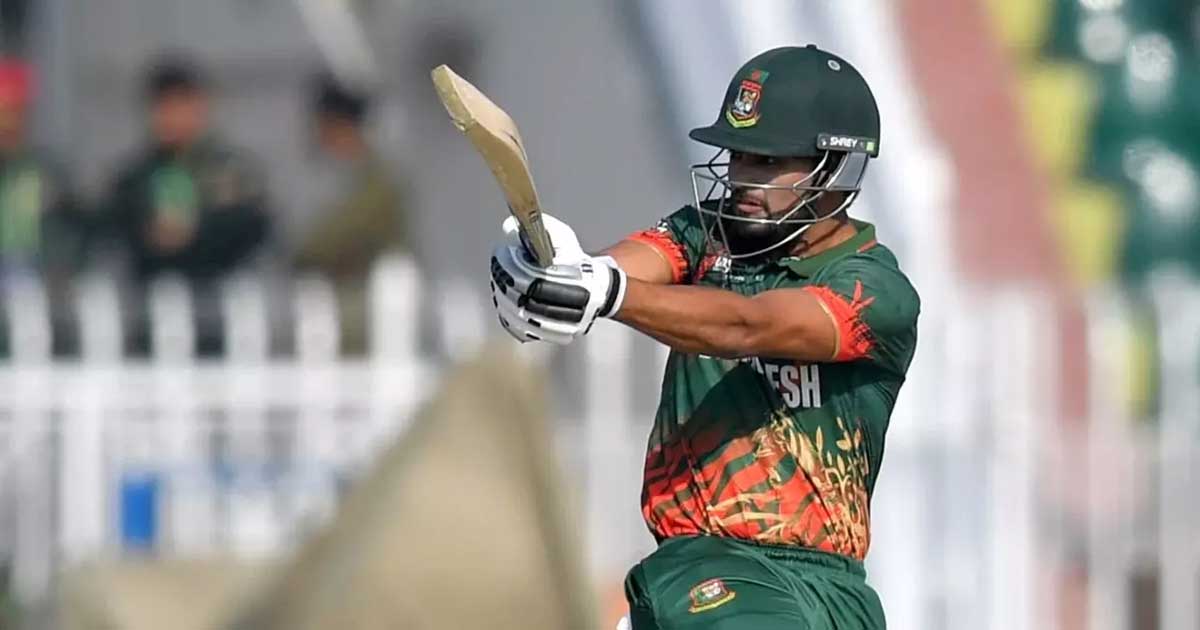 পাঁচ উইকেট হারিয়ে শান্তর ব্যাটে ভর করে শতক পার বাংলাদেশের