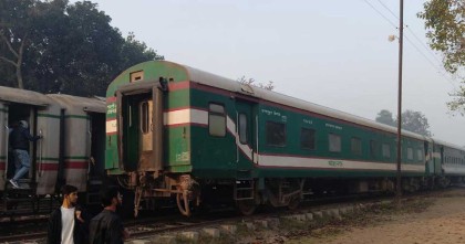 দুটি বগি রেখে খুলনা চলে গেলো সাগরদাঁড়ি এক্সপ্রেস