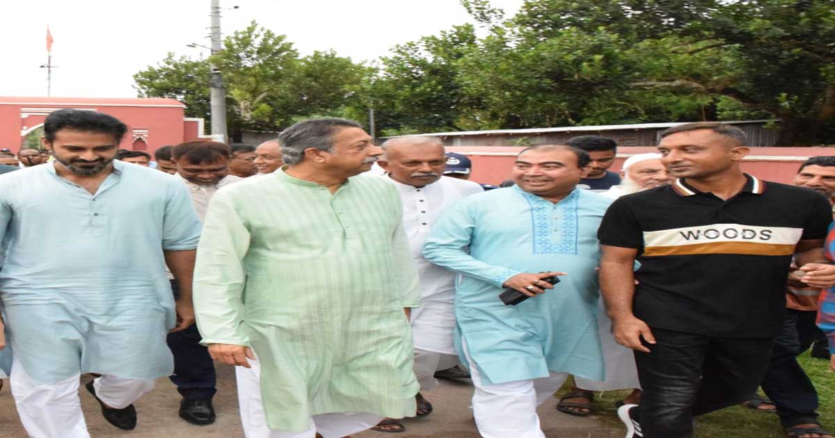 এসপি আসাদুজ্জামানকে সংযুক্তি নয়, শাস্তির দাবি 