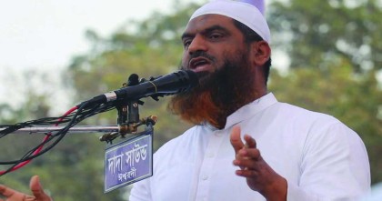 ধর্ষকের প্রকাশ্য বিচারের নির্দেশ দিয়েছে ইসলাম : মামুনুল হক 
