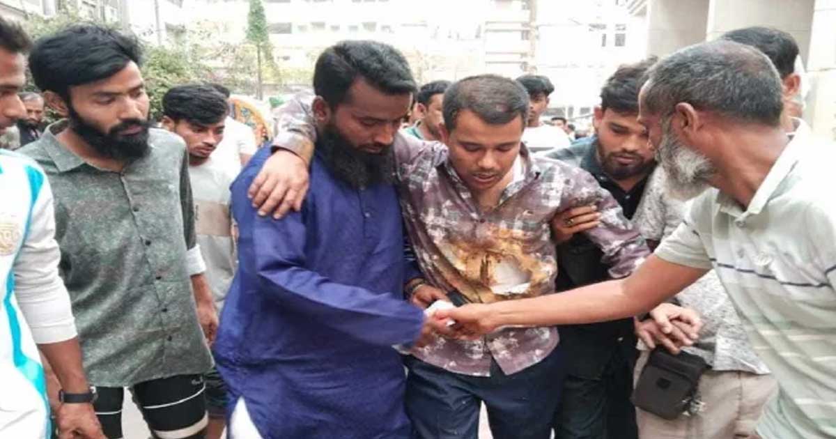 চকবাজারে মার্কেট দখল নিতে যুবদলের দুই গ্রুপের সংঘর্ষ
