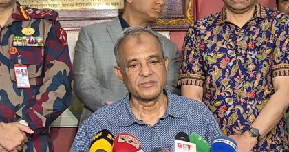 সকালেই থানায় হাজির স্বরাষ্ট্র উপদেষ্টা