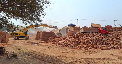 ছাত্র হত্যাকারীর ইটভাটা গুঁড়িয়ে দিল প্রশাসন