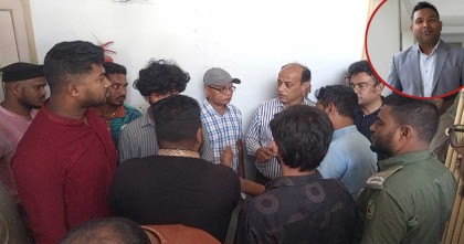 শিক্ষার্থীদের ধাওয়ায় ক্যাম্পাস ছাড়লেন ইবির আওয়ামীপন্থী শিক্ষক