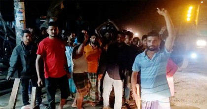 লালমনিরহাটে রাতে ব্যবসা প্রতিষ্ঠান ভাঙচুর-লুটপাট