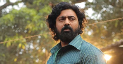 আপনি আমাদের টেনশনে রেখেছেন : দেব 