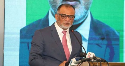 চালের বাজার নিয়ন্ত্রণে সরকার কাজ করছে: বাণিজ্য উপদেষ্টা
