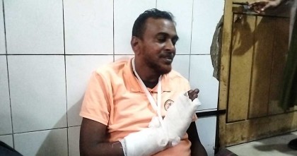 কুষ্টিয়ায় অস্ত্রের মুখে বাসে ডাকাতি, চালক আহত 
